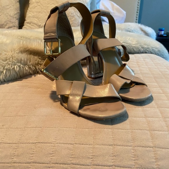 Calvin Klein LUANA Cocoon Beige Leather Heels Sandals - Picture 3 of 4